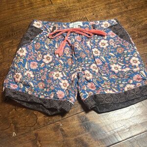 SUNDANCE  Kalini Shorts, size XS